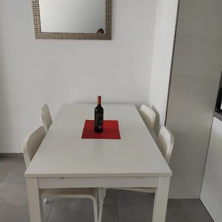 Duquesa Seafront Marina