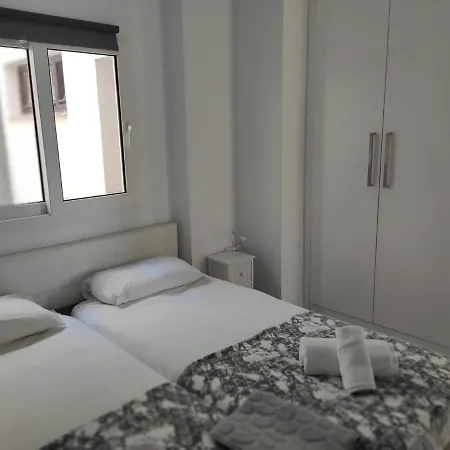 Duquesa Seafront Marina Lejlighed Manilva