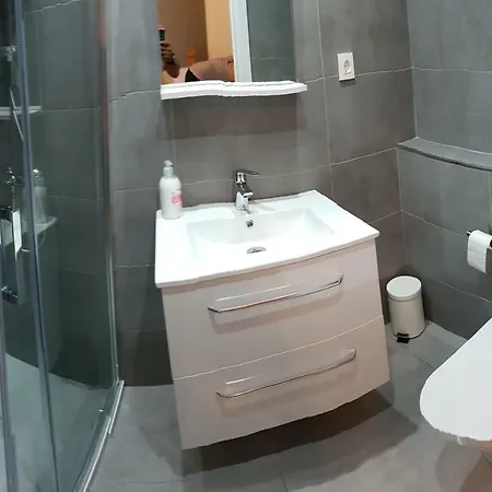 Duquesa Seafront Marina Lejlighed Manilva